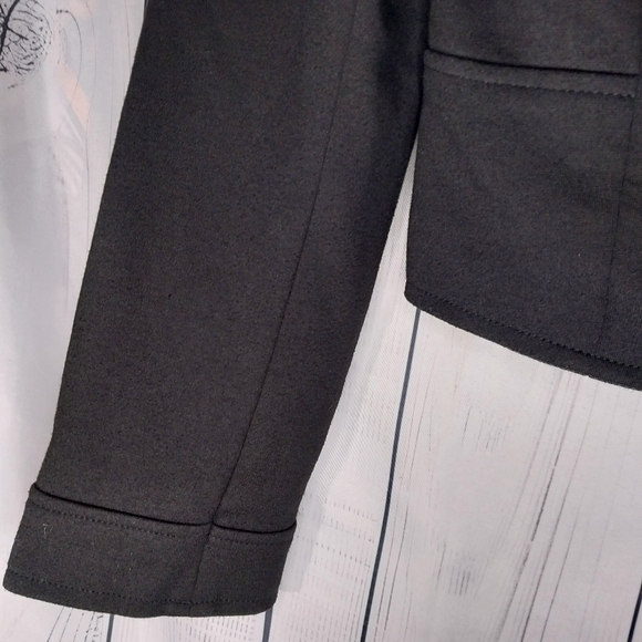 Jules & Lepold Black Cropped Asymetrical Full Zip Jacket - Picture 6 of 10